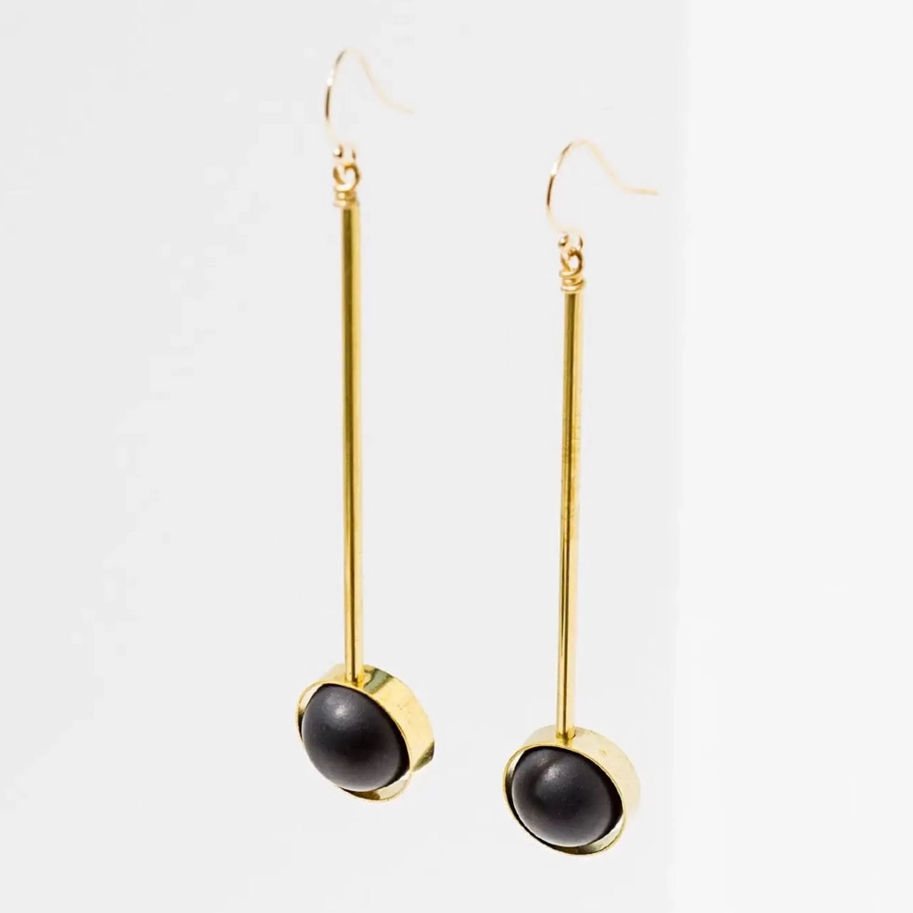 Store Larissa Loden Aberrant Earrings Onyx