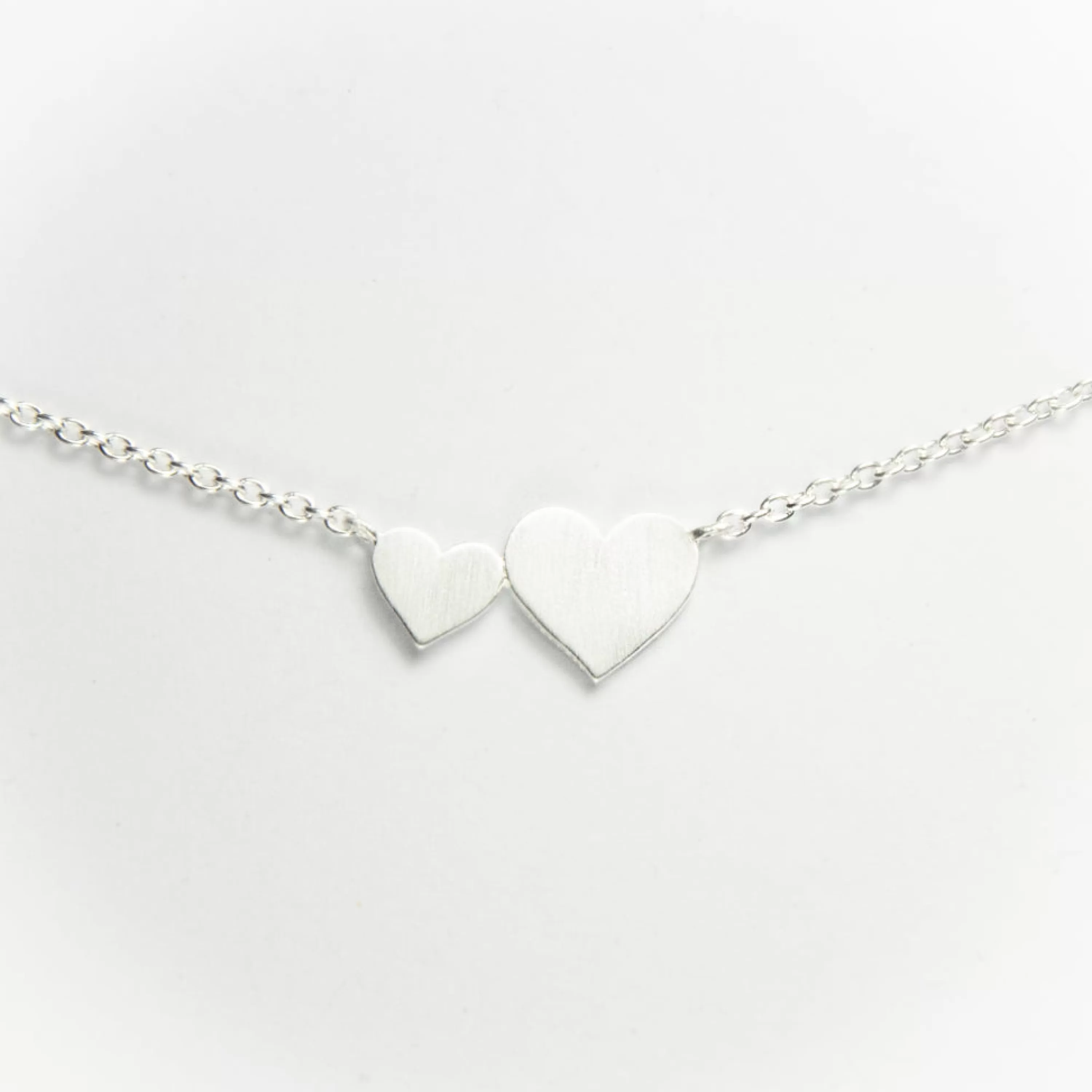 Outlet Tashi Big & Little Hearts Necklace Brushed Silver