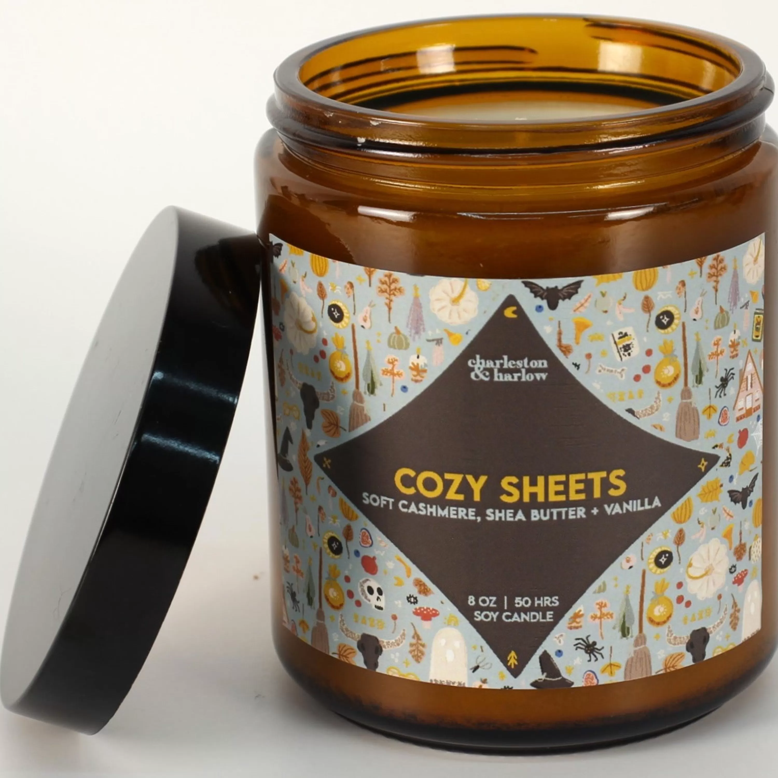 Hot Charleston & Harlow Candle Co. Cozy Sheets Soy Wax Candle