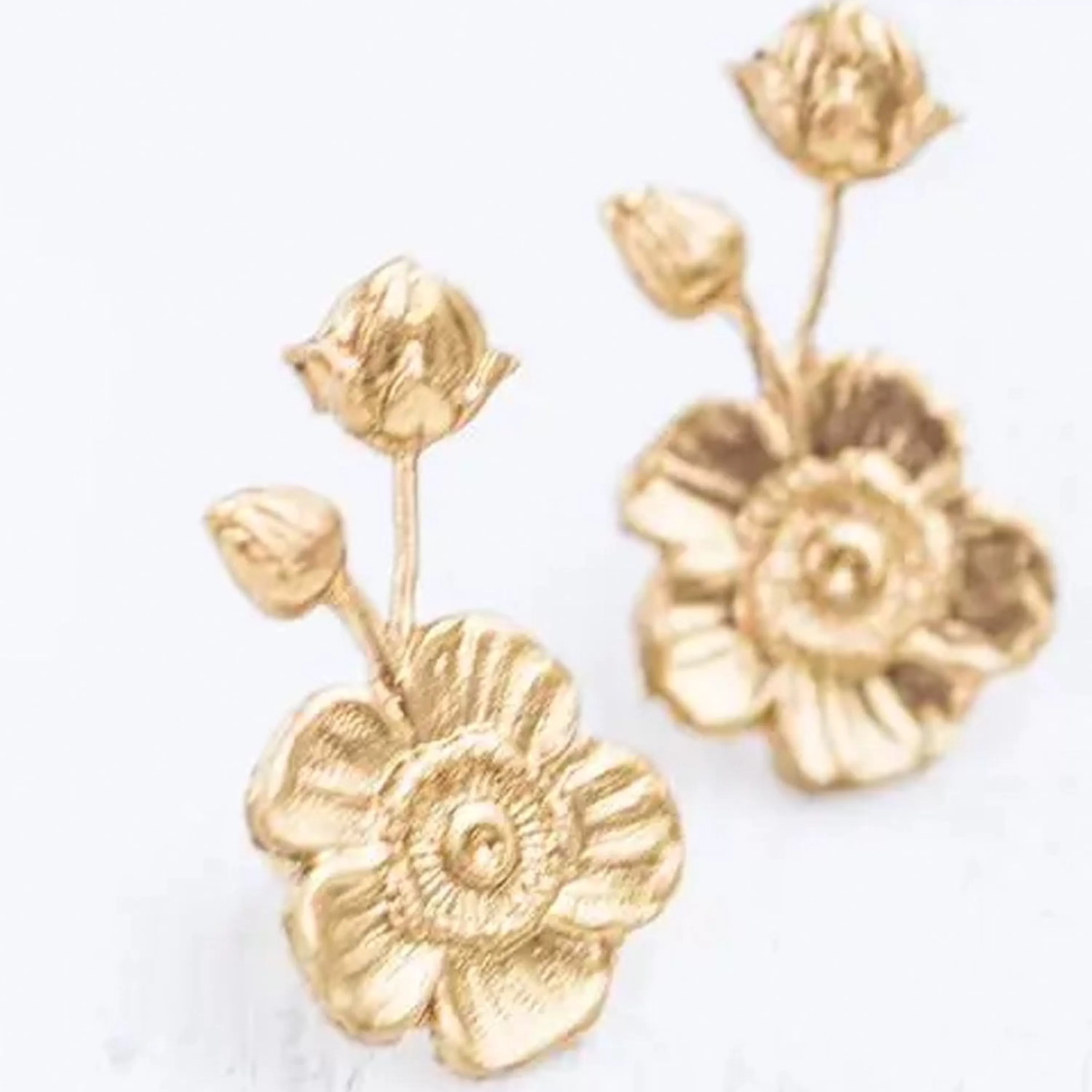 Cheap Nest Pretty Things Flower Stud Earrings