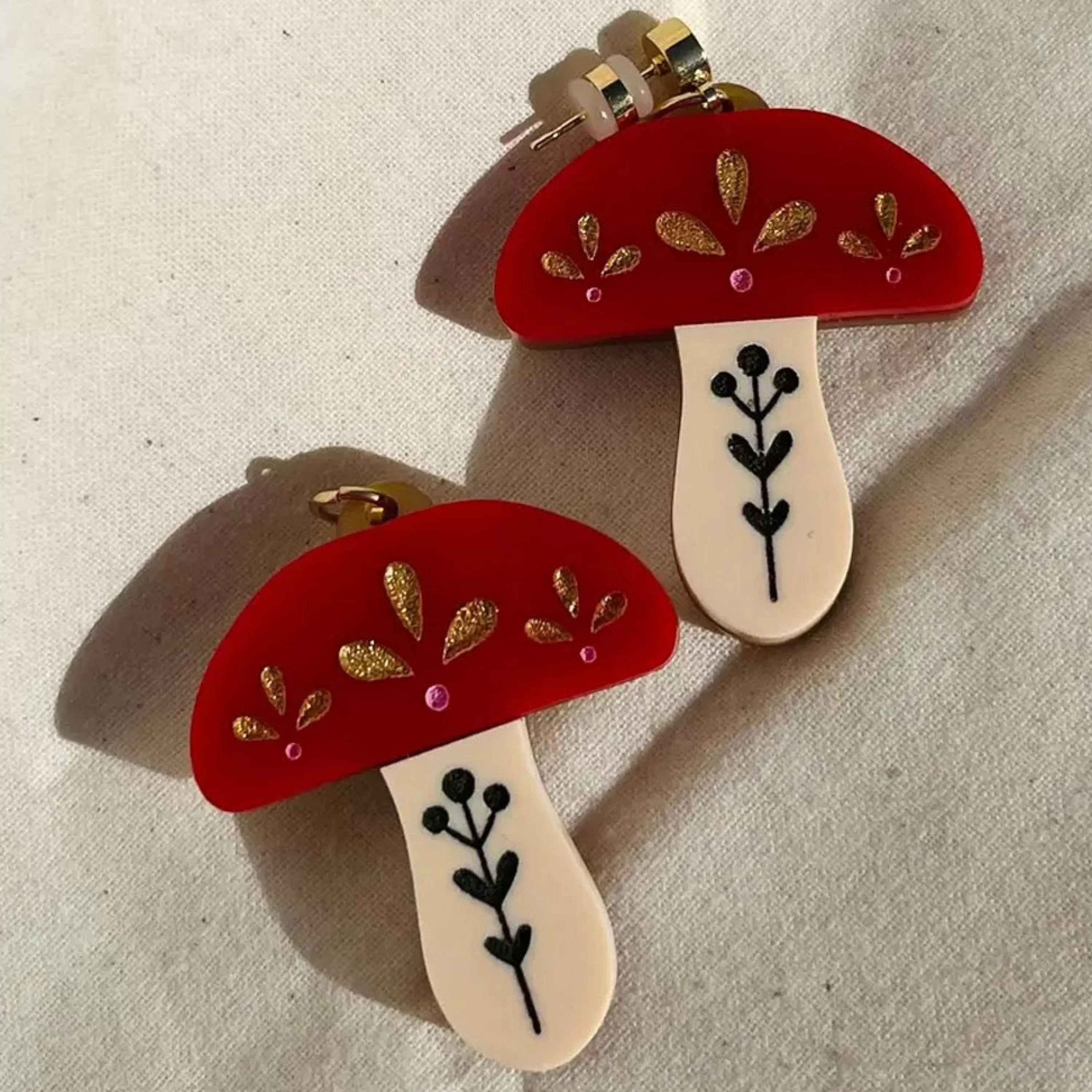 Store Studio Nena Red Folk Mushroom Earrings