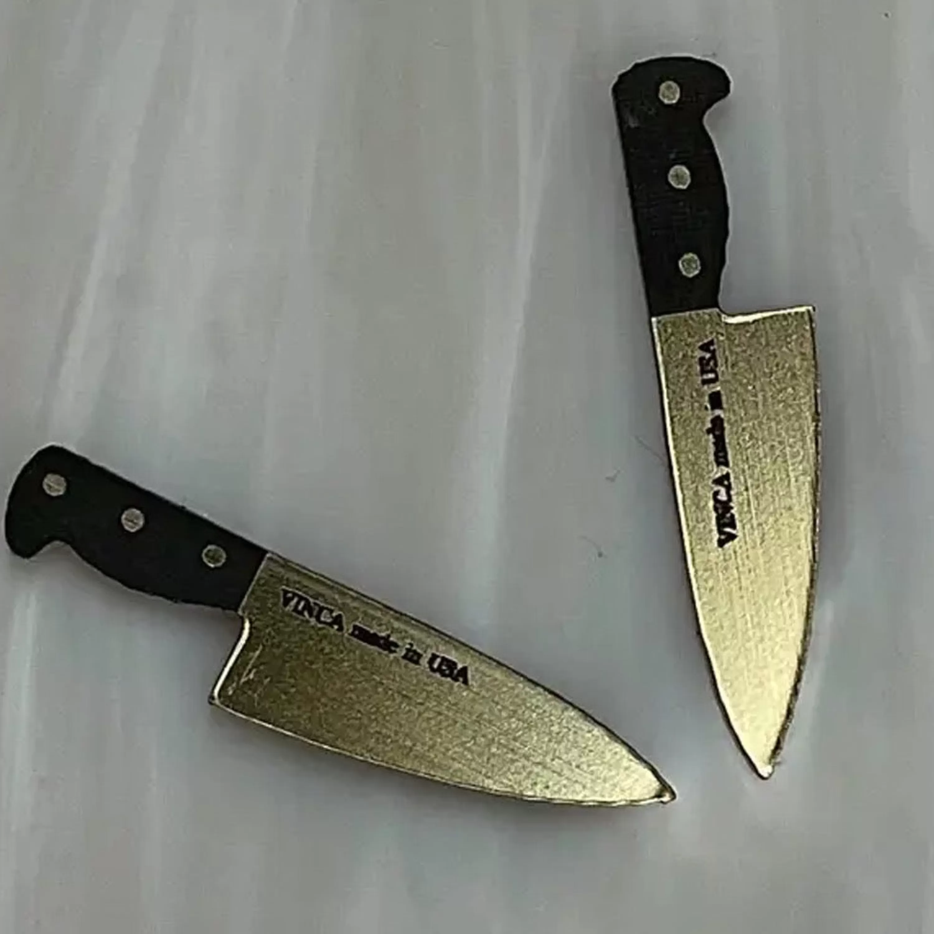 Discount Vinca Tiny Chef's Knife Earrings Gold/Black